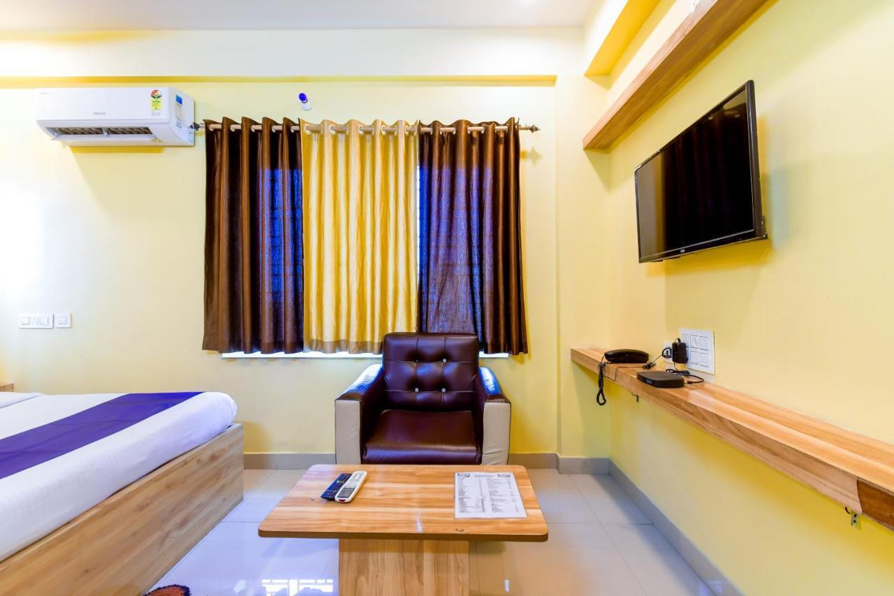 Astra Casa Kolkata Exterior photo